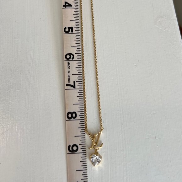 LOUIS VUITTON Iconic Heart Necklace (EUC) - Picture 2 of 9